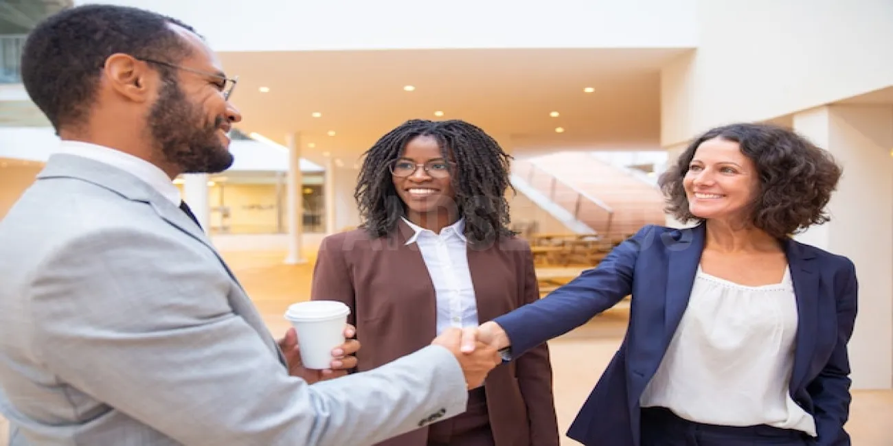 Safe Ways to Meet Buyers in the US When Selling Locally