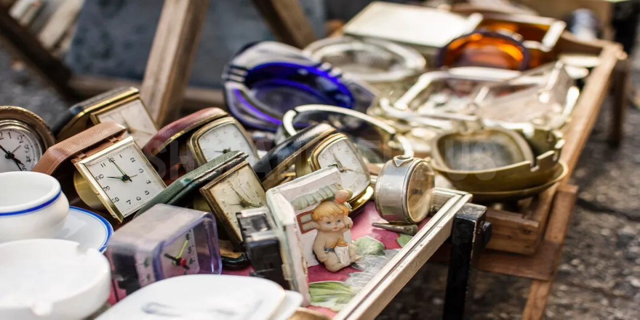 Sell Vintage Items for Profit in Phoenix | Make Money Reselling